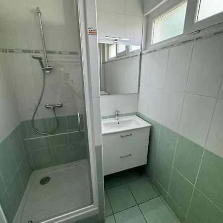 Apartment T4 Spacieux Renove Parking - Stade-arena-eurexpo Decines-Charpieu